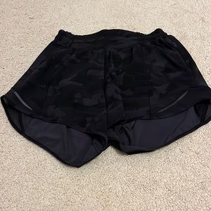 lululemon hottie hot shorts